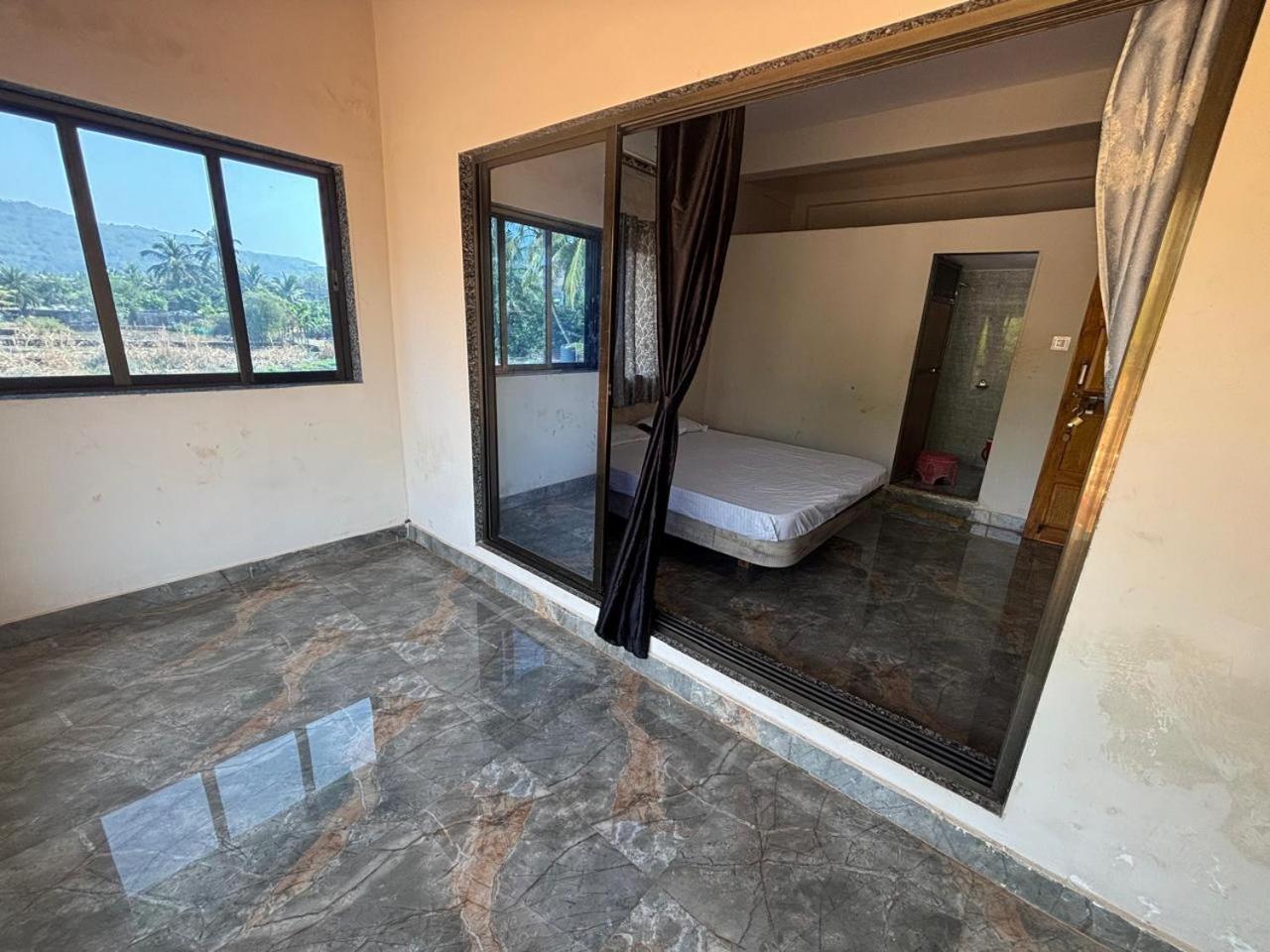 Shobhnath Home Stay Harnai Rom bilde