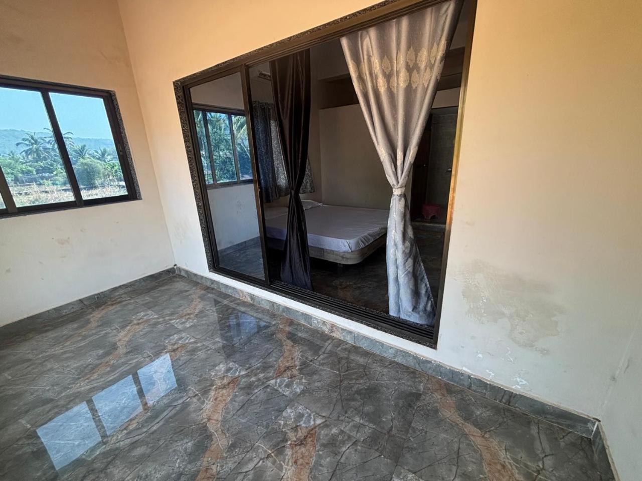 Shobhnath Home Stay Harnai Rom bilde